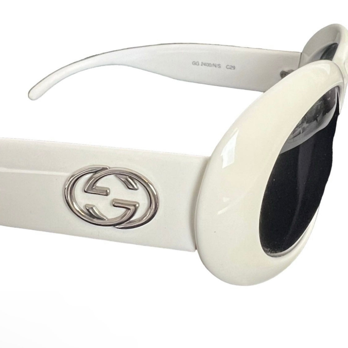 GUCCI OVAL GG LOGO SUNGLASSES